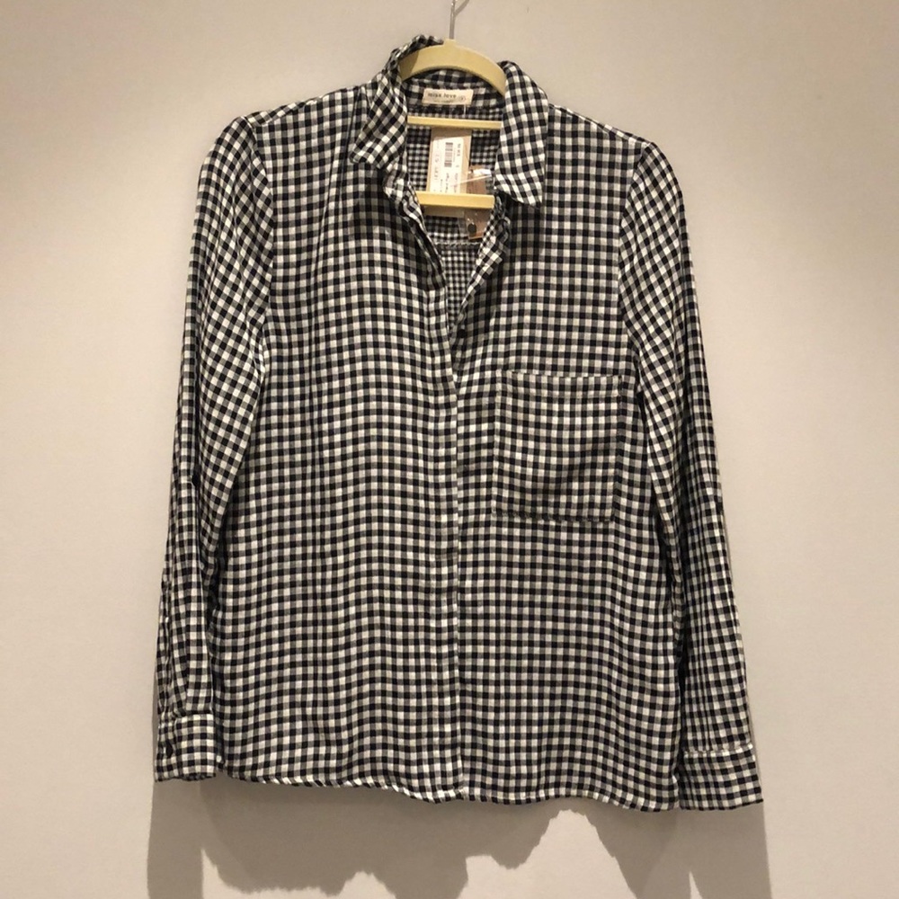Black and white long sleeved shirt